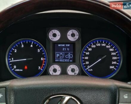 Черный Лексус ЛХ, объемом двигателя 5.66 л и пробегом 462 тыс. км за 21990 $, фото 63 на Automoto.ua