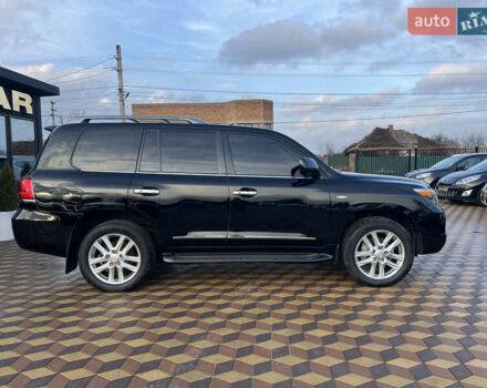 Черный Лексус ЛХ, объемом двигателя 5.7 л и пробегом 110 тыс. км за 33600 $, фото 2 на Automoto.ua