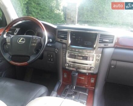 Чорний Лексус ЛХ, об'ємом двигуна 5.66 л та пробігом 128 тис. км за 38000 $, фото 2 на Automoto.ua