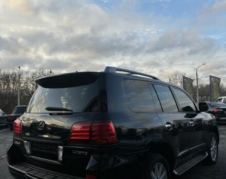 Черный Лексус ЛХ, объемом двигателя 5.7 л и пробегом 306 тыс. км за 21500 $, фото 4 на Automoto.ua