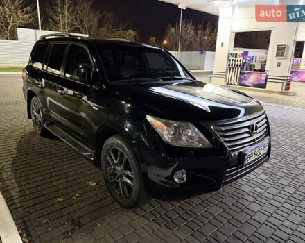 Черный Лексус ЛХ, объемом двигателя 5.7 л и пробегом 267 тыс. км за 23800 $, фото 3 на Automoto.ua