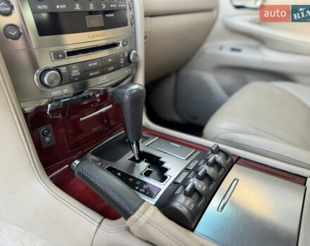 Чорний Лексус ЛХ, об'ємом двигуна 5.7 л та пробігом 233 тис. км за 21900 $, фото 32 на Automoto.ua