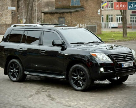 Черный Лексус ЛХ, объемом двигателя 5.7 л и пробегом 220 тыс. км за 28500 $, фото 3 на Automoto.ua