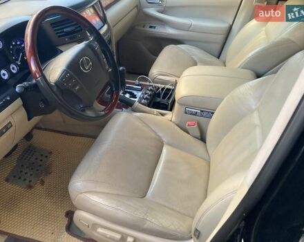 Чорний Лексус ЛХ, об'ємом двигуна 5.66 л та пробігом 251 тис. км за 18000 $, фото 8 на Automoto.ua