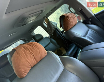 Черный Лексус ЛХ, объемом двигателя 5.7 л и пробегом 297 тыс. км за 26500 $, фото 22 на Automoto.ua