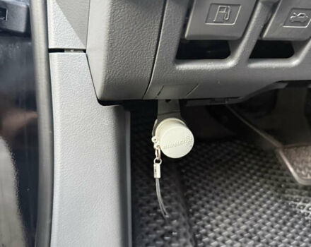 Черный Лексус ЛХ, объемом двигателя 5.66 л и пробегом 317 тыс. км за 23200 $, фото 26 на Automoto.ua