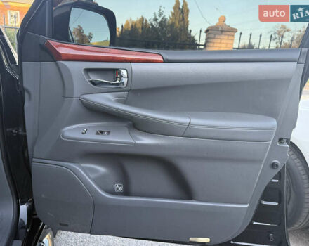 Черный Лексус ЛХ, объемом двигателя 5.66 л и пробегом 317 тыс. км за 23200 $, фото 12 на Automoto.ua