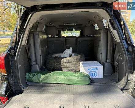 Черный Лексус ЛХ, объемом двигателя 5.66 л и пробегом 278 тыс. км за 23500 $, фото 10 на Automoto.ua