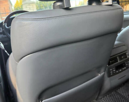 Черный Лексус ЛХ, объемом двигателя 5.66 л и пробегом 317 тыс. км за 23200 $, фото 9 на Automoto.ua