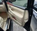 Черный Лексус ЛХ, объемом двигателя 5.7 л и пробегом 300 тыс. км за 24500 $, фото 5 на Automoto.ua