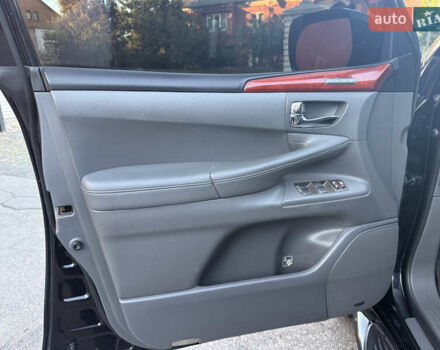 Черный Лексус ЛХ, объемом двигателя 5.66 л и пробегом 317 тыс. км за 23200 $, фото 7 на Automoto.ua