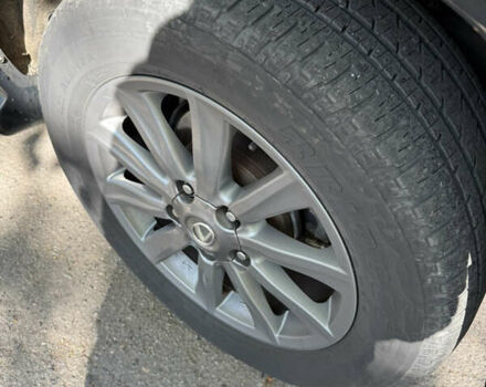 Черный Лексус ЛХ, объемом двигателя 5.66 л и пробегом 278 тыс. км за 23500 $, фото 4 на Automoto.ua