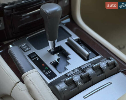 Черный Лексус ЛХ, объемом двигателя 5.7 л и пробегом 142 тыс. км за 71000 $, фото 72 на Automoto.ua