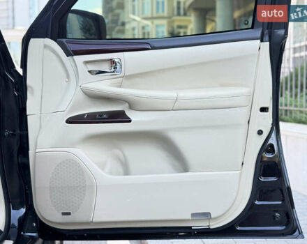 Чорний Лексус ЛХ, об'ємом двигуна 5.7 л та пробігом 142 тис. км за 78000 $, фото 69 на Automoto.ua