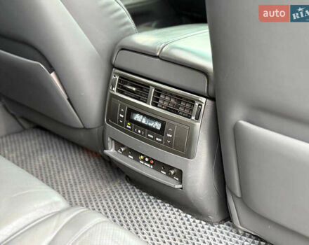 Чорний Лексус ЛХ, об'ємом двигуна 5.7 л та пробігом 270 тис. км за 33000 $, фото 10 на Automoto.ua