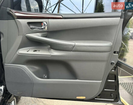 Черный Лексус ЛХ, объемом двигателя 5.69 л и пробегом 299 тыс. км за 26800 $, фото 25 на Automoto.ua