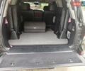 Черный Лексус ЛХ, объемом двигателя 5.66 л и пробегом 167 тыс. км за 32000 $, фото 4 на Automoto.ua