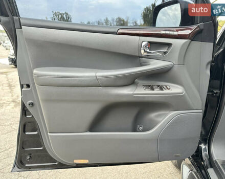 Черный Лексус ЛХ, объемом двигателя 5.69 л и пробегом 299 тыс. км за 26800 $, фото 14 на Automoto.ua