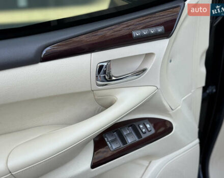 Чорний Лексус ЛХ, об'ємом двигуна 5.7 л та пробігом 142 тис. км за 78000 $, фото 64 на Automoto.ua