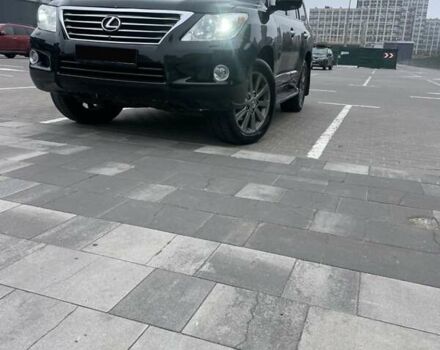 Черный Лексус ЛХ, объемом двигателя 5.7 л и пробегом 256 тыс. км за 26500 $, фото 7 на Automoto.ua