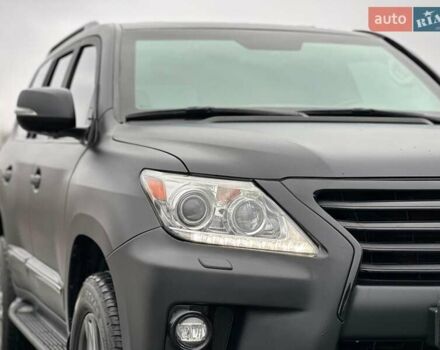 Чорний Лексус ЛХ, об'ємом двигуна 5.66 л та пробігом 144 тис. км за 75000 $, фото 15 на Automoto.ua