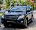 Черный Лексус ЛХ, объемом двигателя 5.69 л и пробегом 299 тыс. км за 27300 $, фото 2 на Automoto.ua
