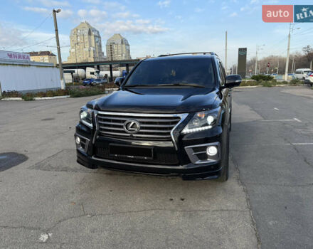 Черный Лексус ЛХ, объемом двигателя 5.66 л и пробегом 160 тыс. км за 38000 $, фото 2 на Automoto.ua