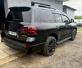 Черный Лексус ЛХ, объемом двигателя 5.7 л и пробегом 198 тыс. км за 28500 $, фото 1 на Automoto.ua