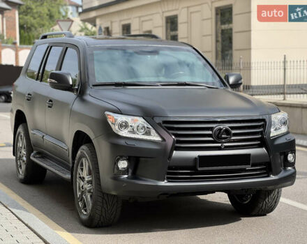 Черный Лексус ЛХ, объемом двигателя 5.7 л и пробегом 142 тыс. км за 71000 $, фото 5 на Automoto.ua
