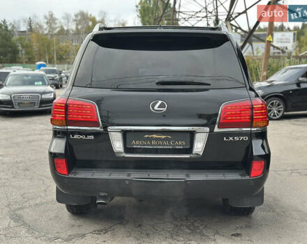 Черный Лексус ЛХ, объемом двигателя 5.69 л и пробегом 299 тыс. км за 26800 $, фото 10 на Automoto.ua