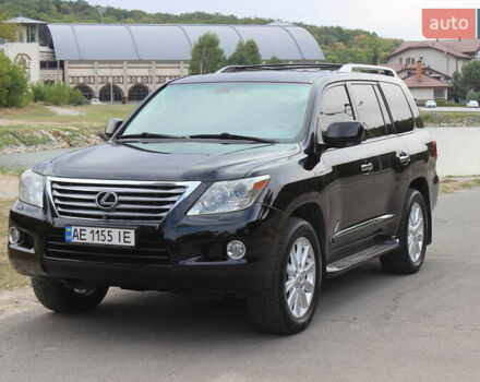 Чорний Лексус ЛХ, об'ємом двигуна 5.66 л та пробігом 208 тис. км за 27999 $, фото 4 на Automoto.ua