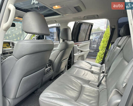 Черный Лексус ЛХ, объемом двигателя 5.69 л и пробегом 299 тыс. км за 26800 $, фото 15 на Automoto.ua