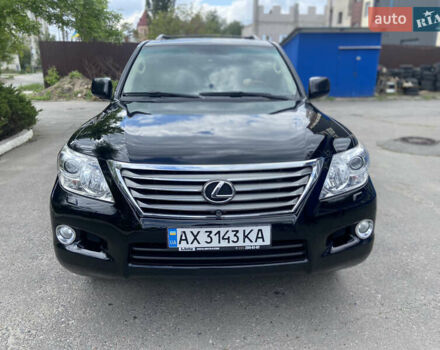 Чорний Лексус ЛХ, об'ємом двигуна 5.66 л та пробігом 258 тис. км за 30500 $, фото 1 на Automoto.ua
