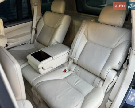 Черный Лексус ЛХ, объемом двигателя 5.7 л и пробегом 142 тыс. км за 71000 $, фото 31 на Automoto.ua