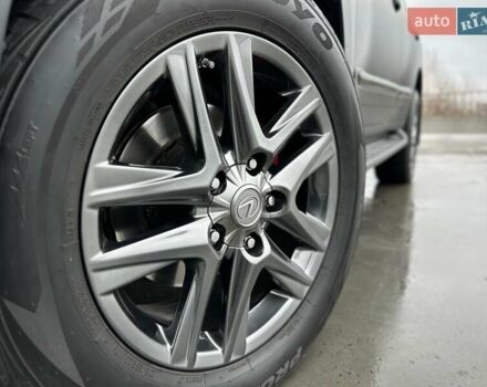 Чорний Лексус ЛХ, об'ємом двигуна 5.66 л та пробігом 144 тис. км за 75000 $, фото 19 на Automoto.ua