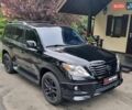 Черный Лексус ЛХ, объемом двигателя 5.66 л и пробегом 277 тыс. км за 31700 $, фото 1 на Automoto.ua