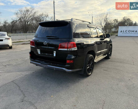 Черный Лексус ЛХ, объемом двигателя 5.66 л и пробегом 160 тыс. км за 38000 $, фото 11 на Automoto.ua