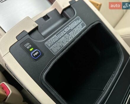 Чорний Лексус ЛХ, об'ємом двигуна 5.66 л та пробігом 144 тис. км за 75000 $, фото 79 на Automoto.ua