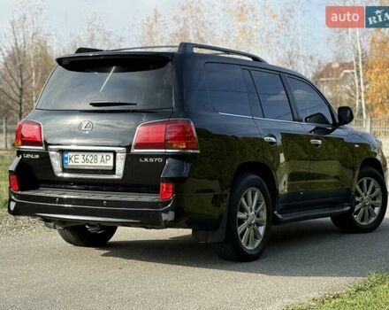 Черный Лексус ЛХ, объемом двигателя 5.66 л и пробегом 374 тыс. км за 26500 $, фото 7 на Automoto.ua