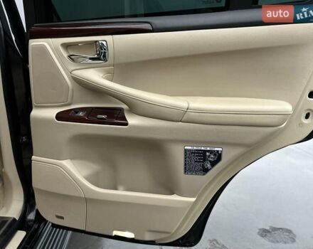 Чорний Лексус ЛХ, об'ємом двигуна 5.66 л та пробігом 144 тис. км за 75000 $, фото 66 на Automoto.ua