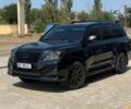 Черный Лексус ЛХ, объемом двигателя 5.66 л и пробегом 202 тыс. км за 27500 $, фото 1 на Automoto.ua