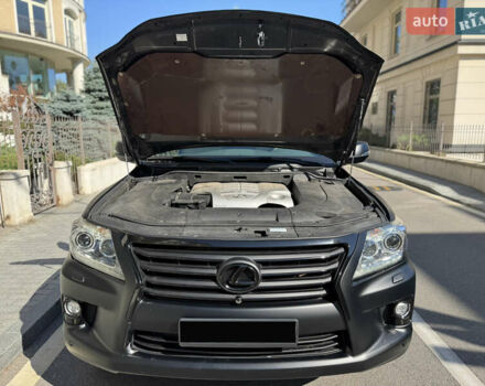 Чорний Лексус ЛХ, об'ємом двигуна 5.7 л та пробігом 142 тис. км за 78000 $, фото 44 на Automoto.ua