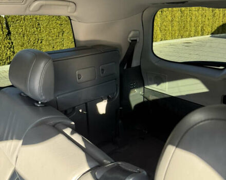 Черный Лексус ЛХ, объемом двигателя 5.7 л и пробегом 218 тыс. км за 26200 $, фото 17 на Automoto.ua