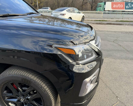 Черный Лексус ЛХ, объемом двигателя 5.66 л и пробегом 160 тыс. км за 38000 $, фото 5 на Automoto.ua