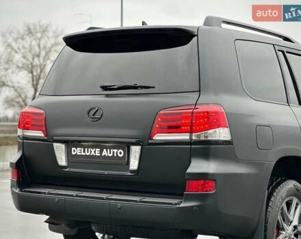 Чорний Лексус ЛХ, об'ємом двигуна 5.66 л та пробігом 144 тис. км за 75000 $, фото 8 на Automoto.ua