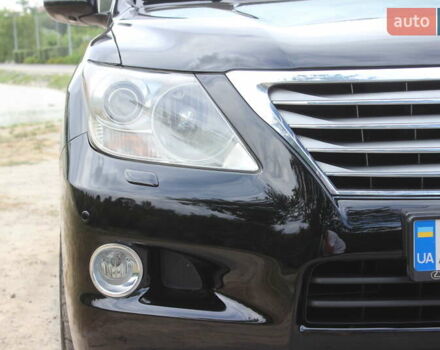 Чорний Лексус ЛХ, об'ємом двигуна 5.66 л та пробігом 208 тис. км за 27999 $, фото 19 на Automoto.ua