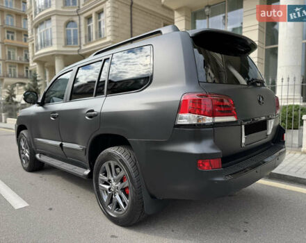 Черный Лексус ЛХ, объемом двигателя 5.7 л и пробегом 142 тыс. км за 71000 $, фото 9 на Automoto.ua