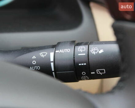 Чорний Лексус ЛХ, об'ємом двигуна 5.66 л та пробігом 208 тис. км за 27999 $, фото 65 на Automoto.ua