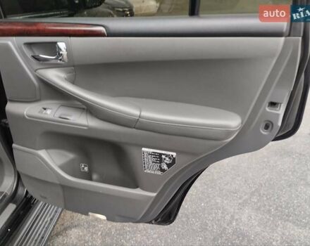 Чорний Лексус ЛХ, об'ємом двигуна 5.7 л та пробігом 277 тис. км за 31700 $, фото 10 на Automoto.ua