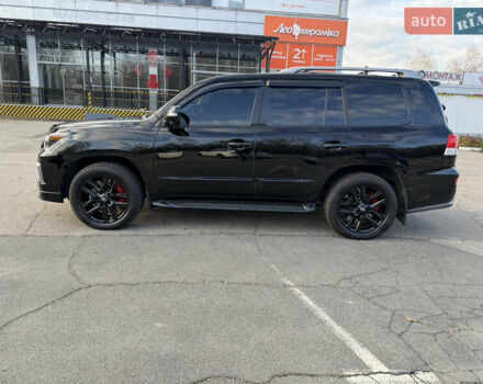 Черный Лексус ЛХ, объемом двигателя 5.66 л и пробегом 160 тыс. км за 38000 $, фото 13 на Automoto.ua